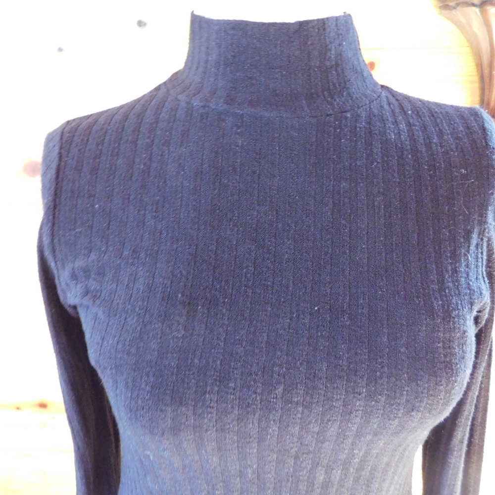 Black Ribbed Sweater - Picture 3 of 6